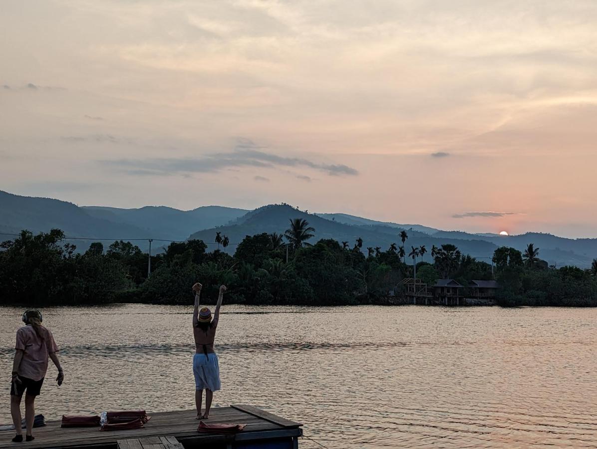 Yellow Sun Kampot Kültér fotó